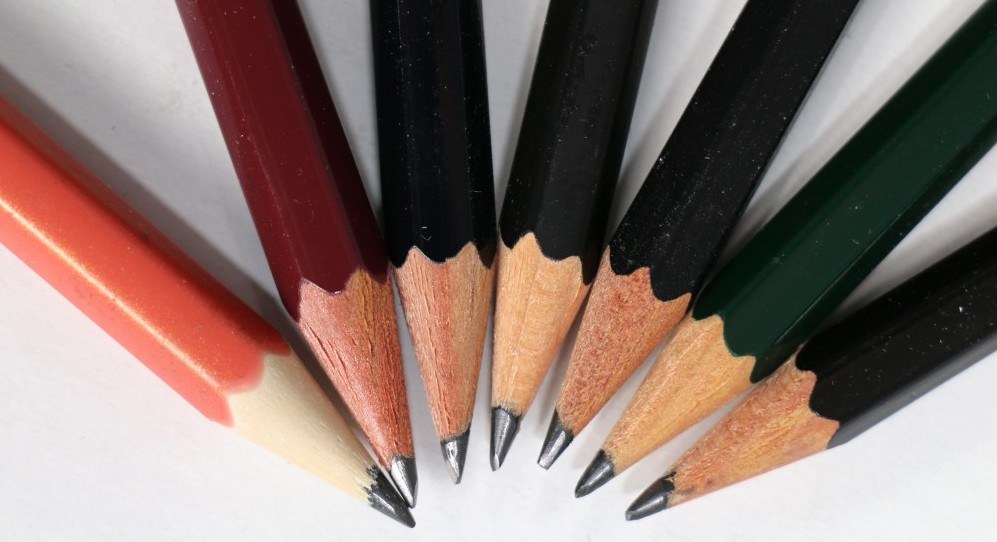 Quelles sont les différences entre le crayon H, F, HB et B ? – Taillez vos  mines